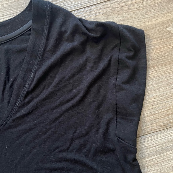 White House Black Market Set of 2 Black and Striped Tees Womens XS - Picture 10 of 12